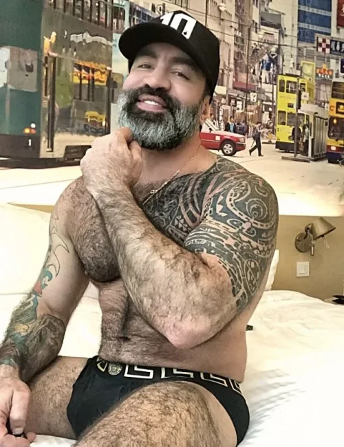 Theodoros photo 12, european, curvy, brunette, 180 cm, 90 kg, Hong Kong