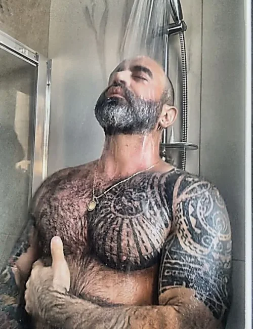 Theodoros photo 8, european, curvy, brunette, 180 cm, 90 kg, Hong Kong