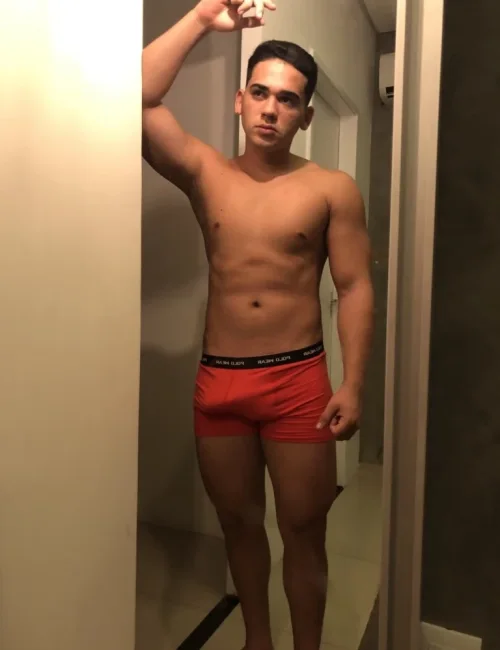 Harold photo 28, asian, curvy, black hair, 180 cm, 81 kg, Hong Kong