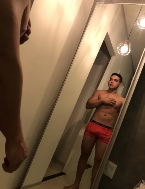 Harold photo 32, asian, curvy, black hair, 180 cm, 81 kg, Hong Kong