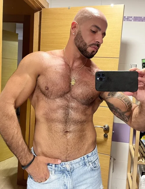 Sultan photo 24, european, curvy, brunette, 188 cm, 93 kg, Hong Kong