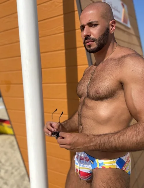 Sultan photo 34, european, curvy, brunette, 188 cm, 93 kg, Hong Kong