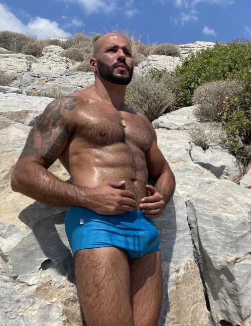 Sultan photo 35, european, curvy, brunette, 188 cm, 93 kg, Hong Kong