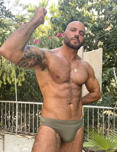 Sultan photo 37, european, curvy, brunette, 188 cm, 93 kg, Hong Kong