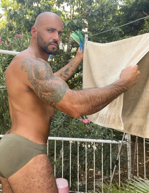 Sultan photo 38, european, curvy, brunette, 188 cm, 93 kg, Hong Kong
