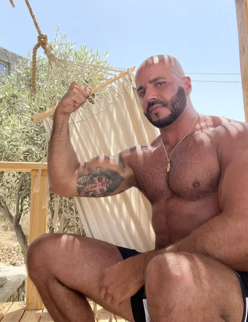 Sultan photo 41, european, curvy, brunette, 188 cm, 93 kg, Hong Kong
