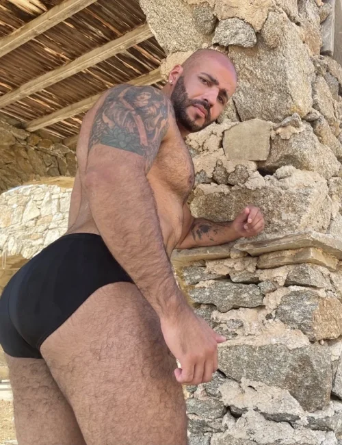 Sultan photo 49, european, curvy, brunette, 188 cm, 93 kg, Hong Kong