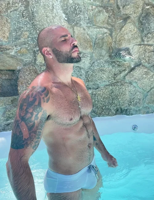 Sultan photo 50, european, curvy, brunette, 188 cm, 93 kg, Hong Kong