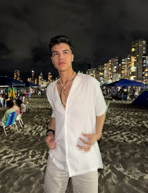 Cedric photo 11, european, athletic, black hair, 175 cm, 65 kg, Hong Kong