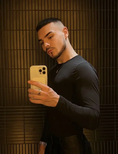 Wesley photo 7, european, average, black hair, 183 cm, 79 kg, Hong Kong