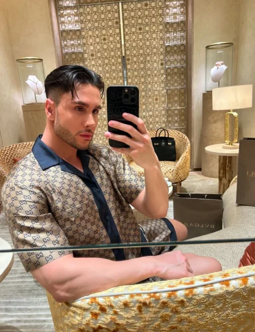 Xavier photo 2, european, average, black hair, 185 cm, 81 kg, Hong Kong