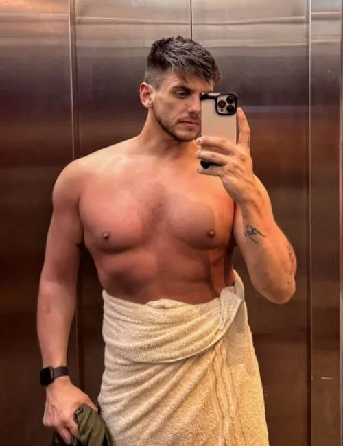 Alberto photo 16, european, curvy, blonde hair, 185 cm, 90 kg, Hong Kong