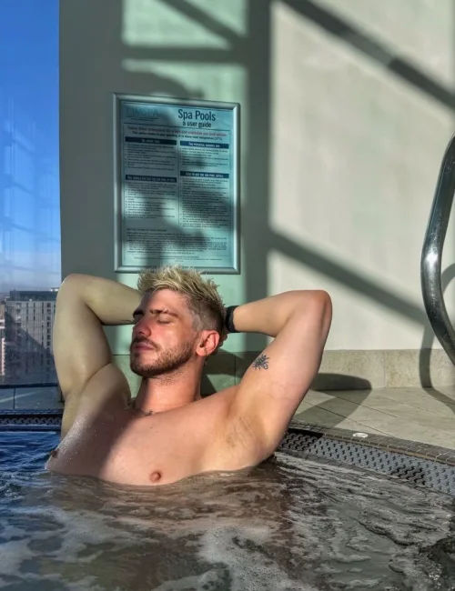 Alberto photo 5, european, curvy, blonde hair, 185 cm, 90 kg, Hong Kong