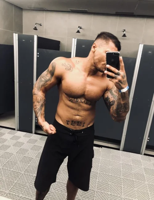 Tomas photo 10, ebony, busty, brunette, 180 cm, 95 kg, Hong Kong