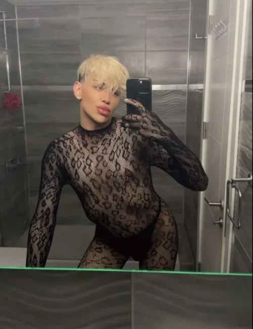 Dorian photo 2, asian, curvy, blonde hair, 175 cm, 79 kg, Hong Kong