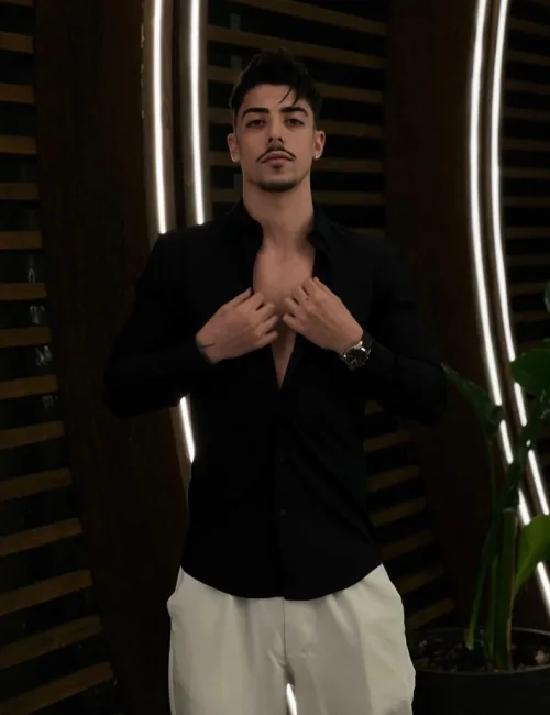 Zedy photo 3, european, average, black hair, 183 cm, 74 kg, Hong Kong