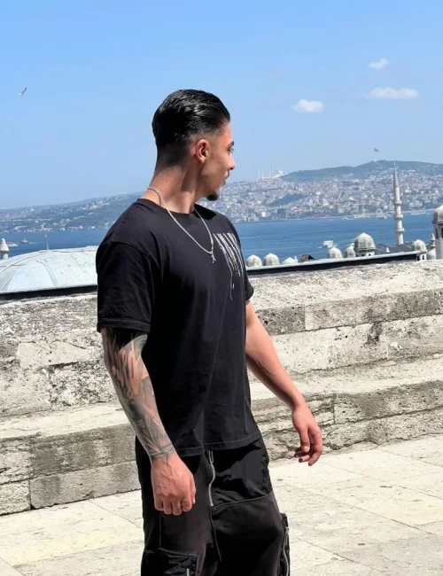 Zedy photo 7, european, average, black hair, 183 cm, 74 kg, Hong Kong