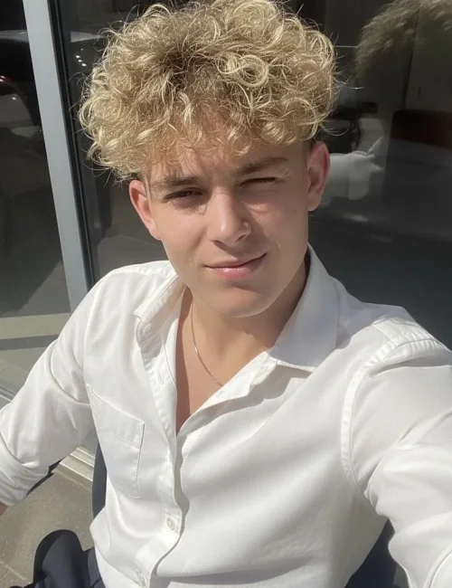 Diego photo 1, european, average, blonde hair, 175 cm, 70 kg, Hong Kong