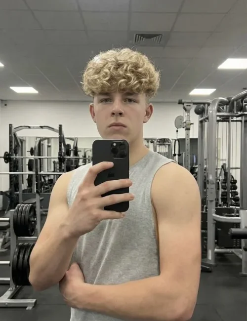 Diego photo 5, european, average, blonde hair, 175 cm, 70 kg, Hong Kong