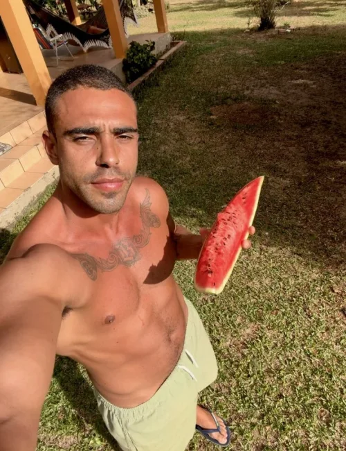 Roberto photo 5, european, curvy, black hair, 183 cm, 93 kg, Hong Kong