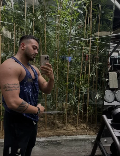 Alp photo 2, asian, curvy, brunette, 183 cm, 86 kg, Hong Kong