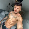 Yan photo 2, european, average, black hair, 180 cm, 77 kg, Hong Kong