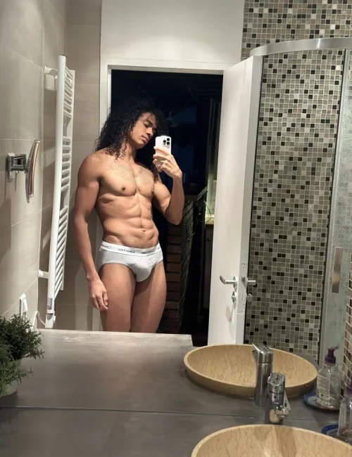 Pietro photo 2, asian, average, brunette, 185 cm, 81 kg, Hong Kong