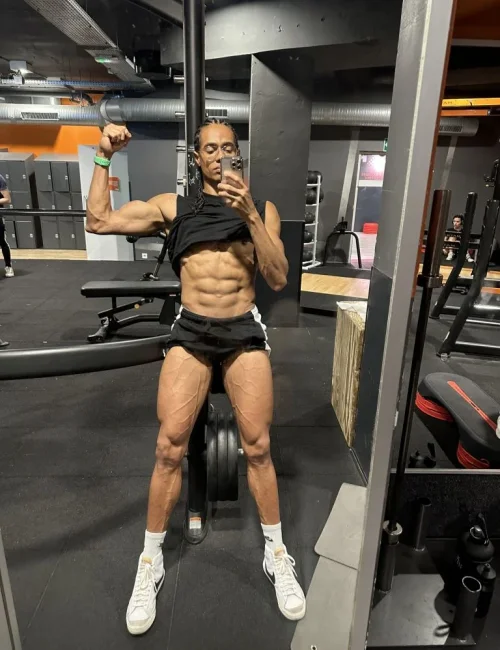 Pietro photo 3, asian, average, brunette, 185 cm, 81 kg, Hong Kong