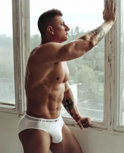 Alessandro photo 1, european, curvy, brunette, 188 cm, 98 kg, Hong Kong