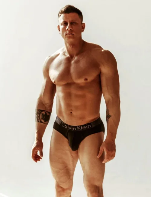 Alessandro photo 8, european, curvy, brunette, 188 cm, 98 kg, Hong Kong