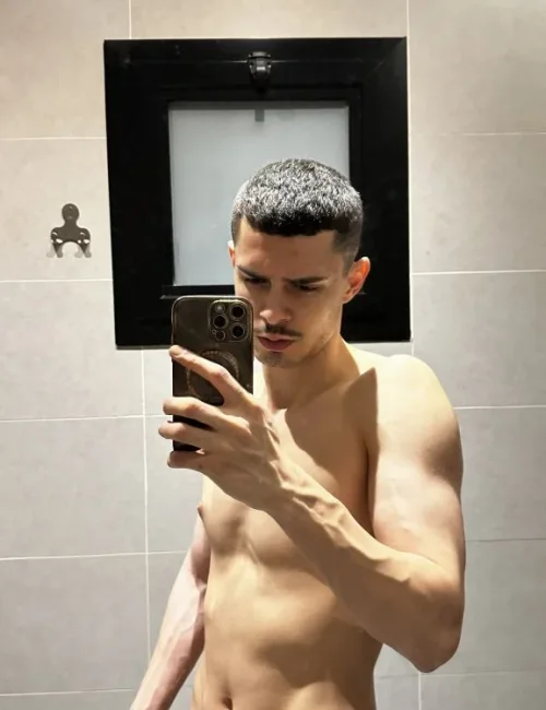 Tarik photo 1, european, athletic, brunette, 185 cm, 70 kg, Hong Kong