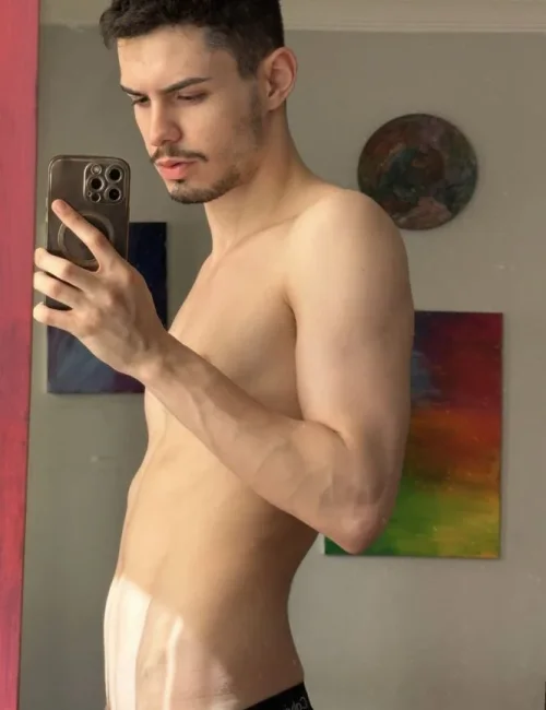 Tarik photo 6, european, athletic, brunette, 185 cm, 70 kg, Hong Kong