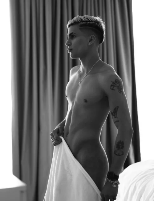 Felipe photo 3, asian, athletic, blonde hair, 175 cm, 65 kg, Hong Kong
