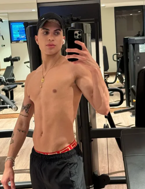 Felipe photo 6, asian, athletic, blonde hair, 175 cm, 65 kg, Hong Kong