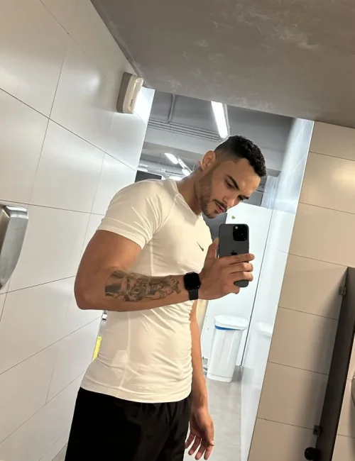 Basil photo 12, asian, average, black hair, 180 cm, 79 kg, Hong Kong