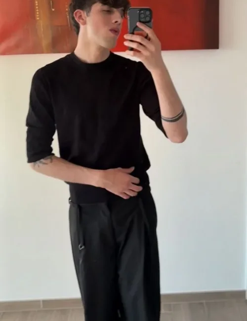 Noel photo 30, european, athletic, brunette, 183 cm, 63 kg, Hong Kong