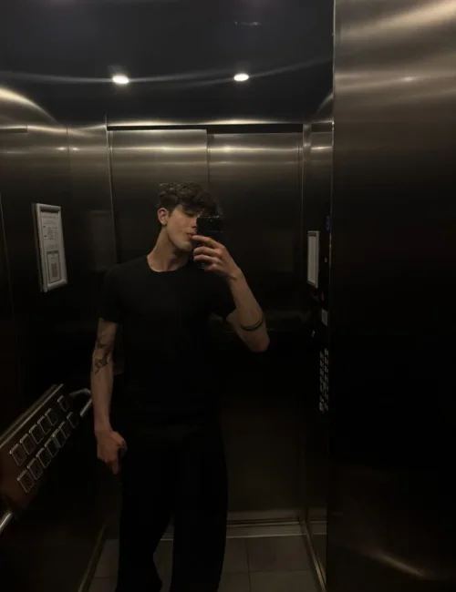 Noel photo 31, european, athletic, brunette, 183 cm, 63 kg, Hong Kong