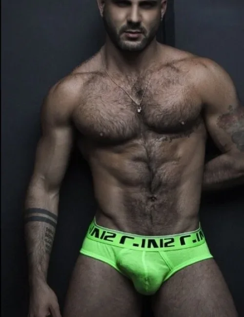 Yarin photo 20, european, average, blonde hair, 180 cm, 79 kg, Hong Kong