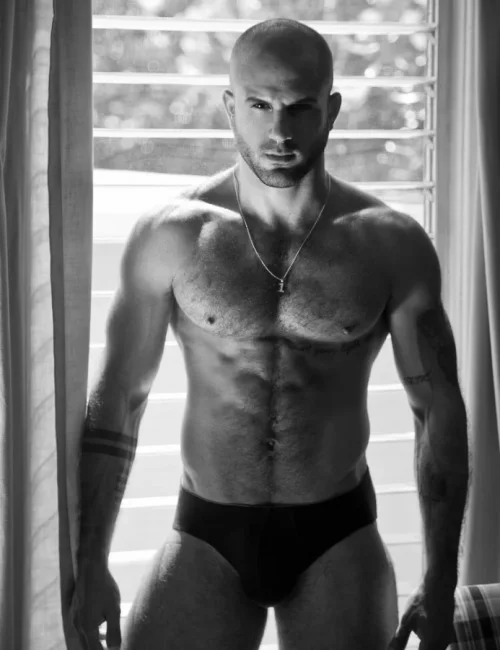 Yarin photo 25, european, average, blonde hair, 180 cm, 79 kg, Hong Kong
