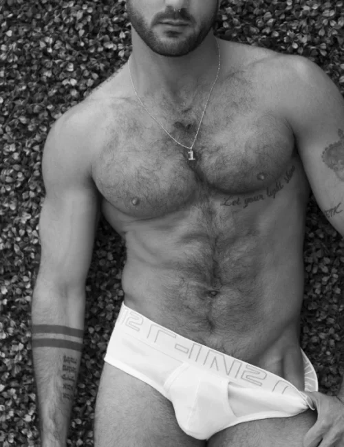 Yarin photo 26, european, average, blonde hair, 180 cm, 79 kg, Hong Kong