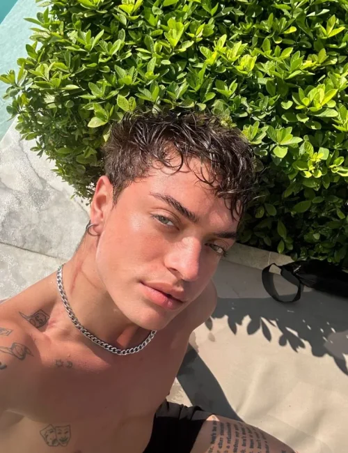 Evgen photo 4, european, athletic, brunette, 183 cm, 70 kg, Hong Kong