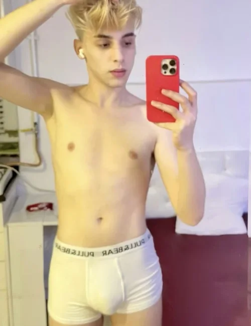 Edwin photo 9, asian, athletic, blonde hair, 183 cm, 72 kg, Hong Kong