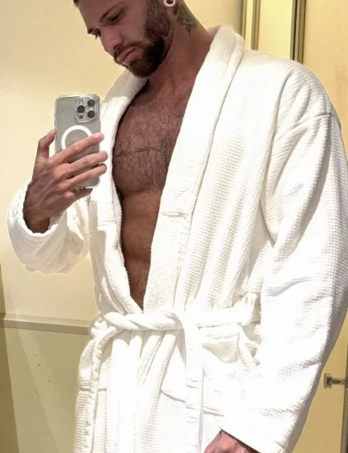 Vynicius photo 29, asian, curvy, brunette, 180 cm, 81 kg, Hong Kong