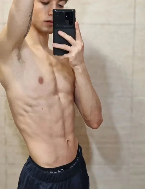 Finn photo 8, european, athletic, brunette, 183 cm, 63 kg, Hong Kong