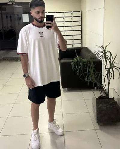 Nick photo 1, european, athletic, brunette, 180 cm, 65 kg, Hong Kong
