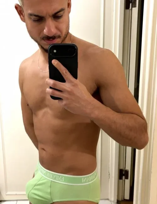 Arnaldo photo 7, asian, athletic, blonde hair, 173 cm, 63 kg, Hong Kong