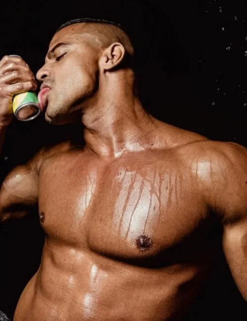 Tony photo 12, european, curvy, black hair, 178 cm, 83 kg, Hong Kong