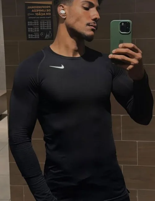 Brennan photo 1, asian, average, brunette, 183 cm, 83 kg, Hong Kong