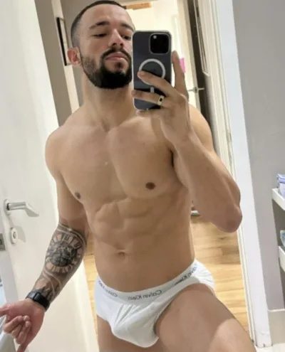 Wallace photo 1, asian, average, black hair, 178 cm, 72 kg, Hong Kong