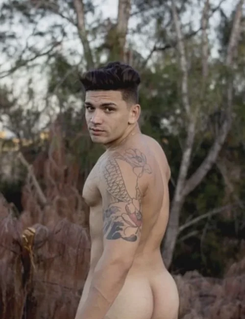 Zac photo 17, ebony, curvy, black hair, 178 cm, 83 kg, Hong Kong